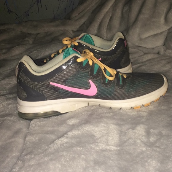 Nike training sneakers - Picture 3 of 4